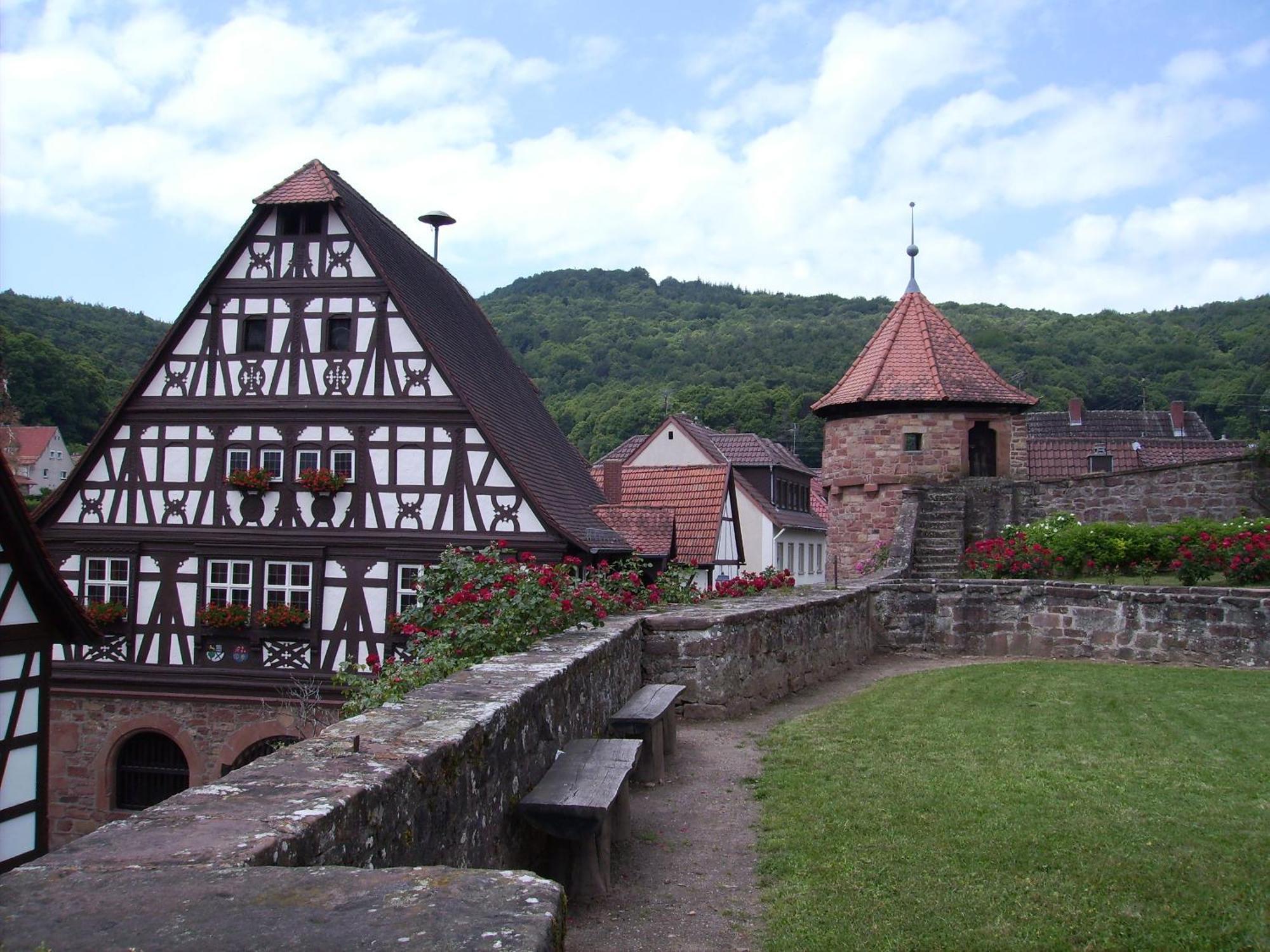 Hotel Haus Am Kastanienwald Dörrenbach Exterior foto
